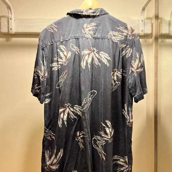 GLOBE appleyard men’s button down short sleeve shirt graphic palm trees, LRG - Picture 8 of 10